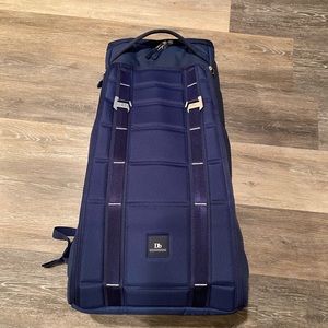 Douchebag Hugger 50L